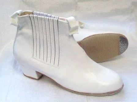 2000 Botin (Ankle Boot) in leather w/nails Sizes 10/10.5 - 2