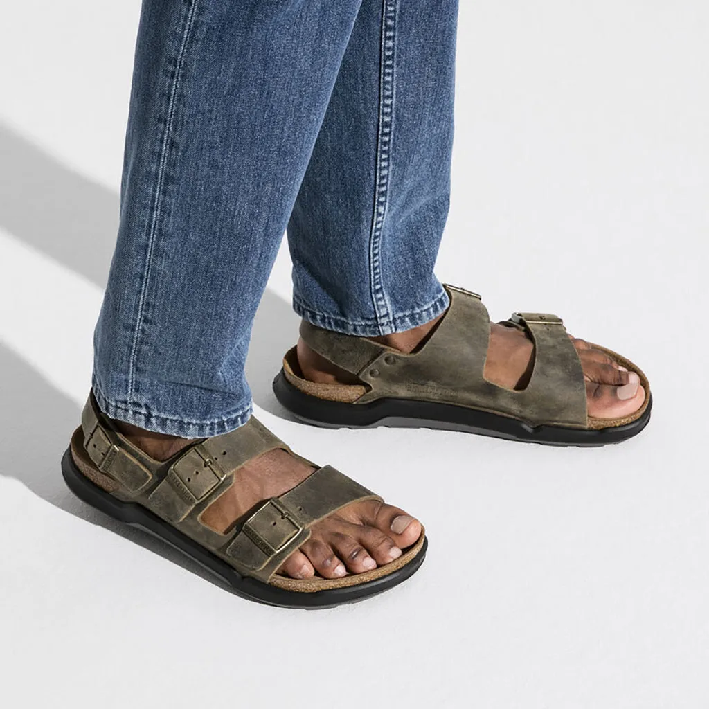 Milano Waxy Leather Cross Town - Faded Khaki